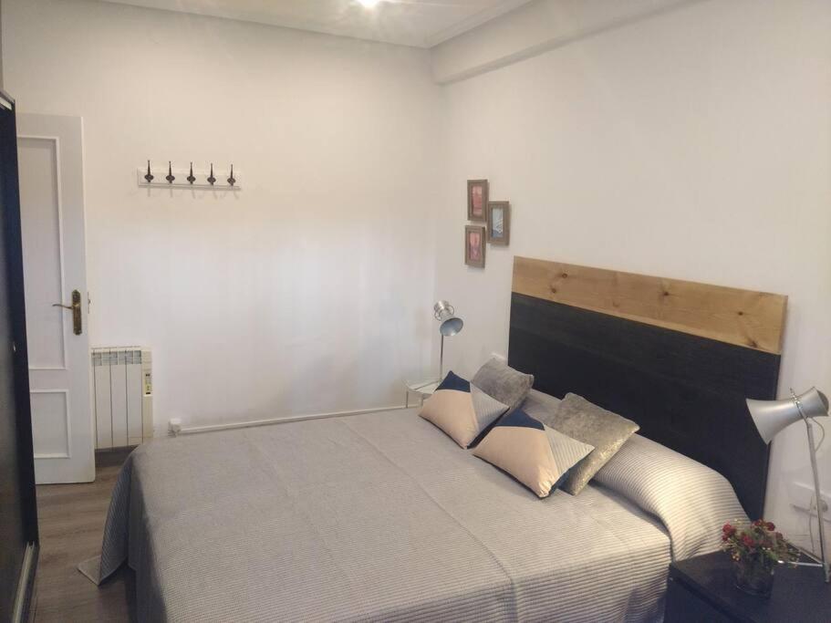 Coqueto Apartamento Frente Al Guggenheim Bilbao Kültér fotó